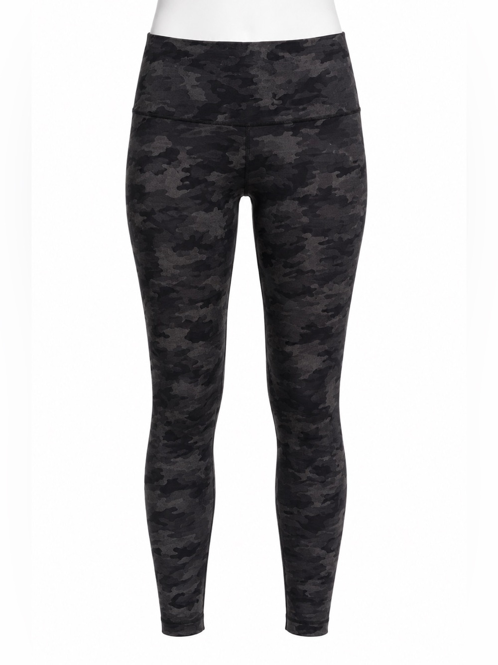 Size XL Spanx Women’s Look At Me Now Seamless Leggings Camo NWT